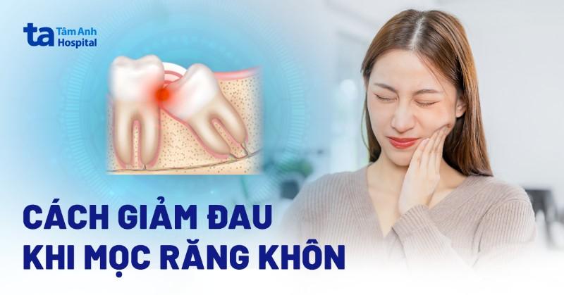 Massage lợi giảm sưng nứt khi mọc răng