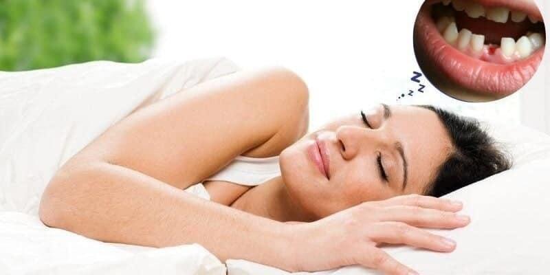 Tự nhận thức về bản thân khi nằm mơ thấy tự nhổ răng sâu