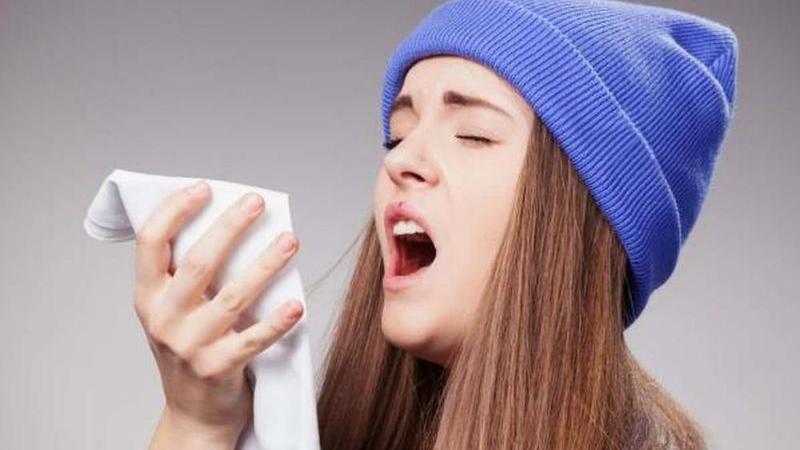 Mẹo hạn chế hắt xì sau nâng mũi