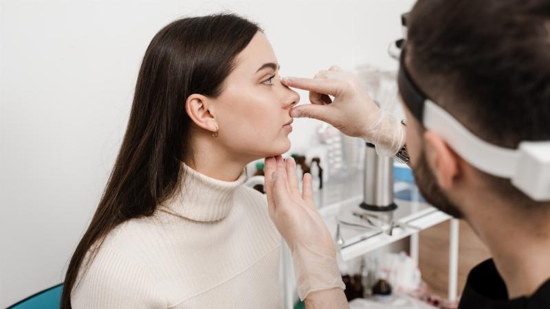 Dấu Hiệu Tụt Sụn Mũi: Nhận Biết Và Giải Pháp