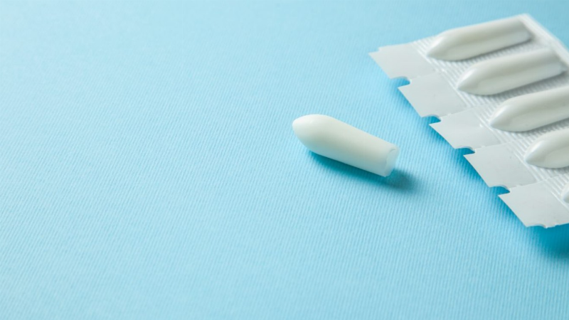 Các biện pháp hỗ trợ táo bón trẻ sơ sinh như men vi sinh và viên đạn (suppository) cần thận trọng