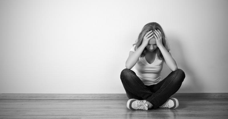Tìm kiếm hỗ trợ chuyên nghiệp khi bị stress nghiêm trọng: Tham vấn tâm lý, khám bác sĩ.
