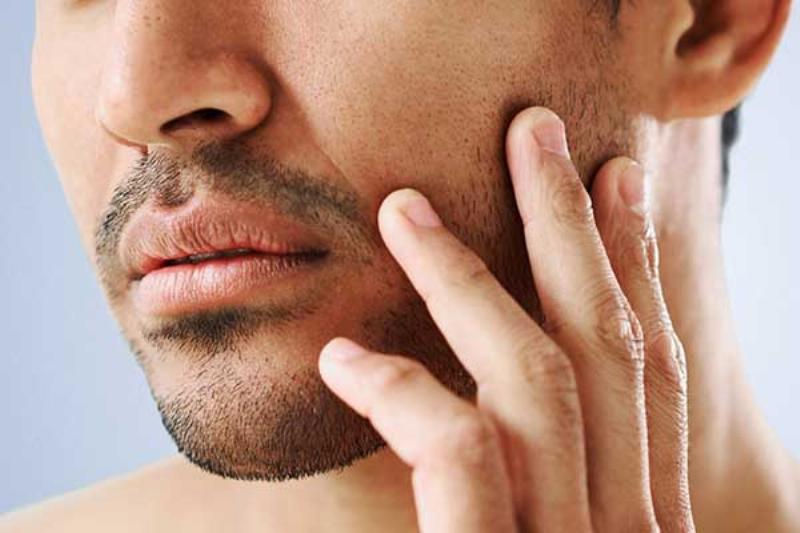 Mối liên hệ giữa căng thẳng stress và tình trạng da mặt bị ngứa sần sùi