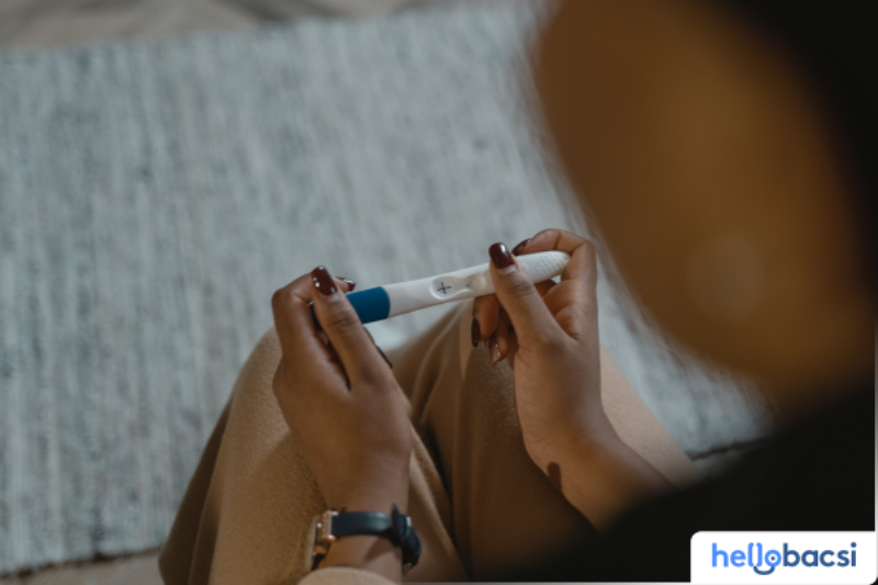 Phụ nữ buồn nôn, có phải dấu hiệu tháng đầu mang thai điển hình?