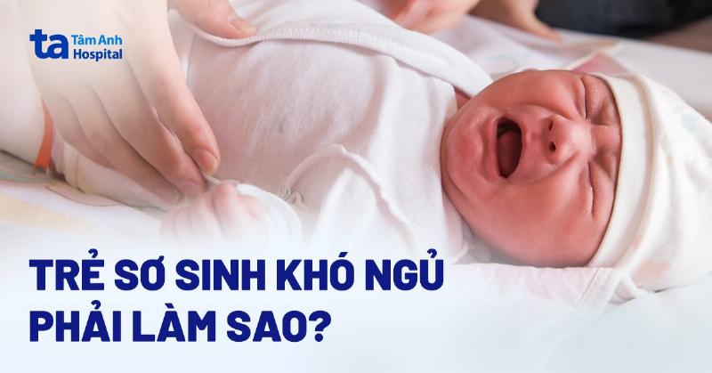 Trẻ Sơ Sinh Khóc Đêm: Giải Mã Tiếng Lòng Của Bé Yêu