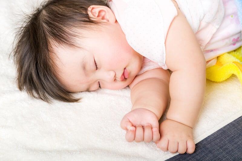 Theo dõi sự phát triển của trẻ sơ sinh theo từng tuần: Cẩm nang chi tiết