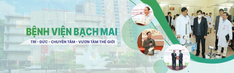 Hình ảnh minh họa bệnh nhân tái khám với bác sĩ nội tiết, đang xem kết quả xét nghiệm