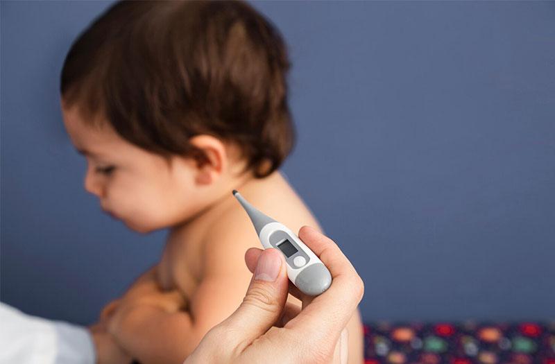 Sốt Co Giật Ở Trẻ: Hiểu Rõ **Hình Ảnh Trẻ Bị Sốt Co Giật** & Cách Xử Trí