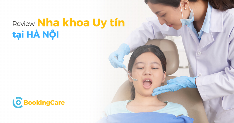 Hình ảnh một nha sĩ đang thăm khám cho bệnh nhân trong phòng khám nha khoa hiện đại.